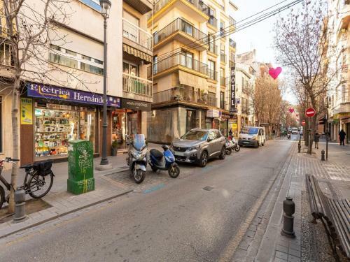 Attractive Apartment In Granada Near The Centre