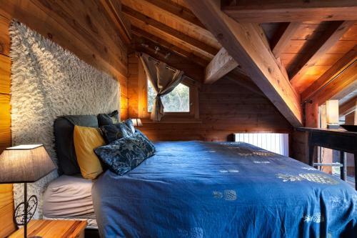 Chalet In The Woods With Mont Blanc View + Fireplace