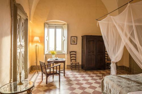 Hostal Castle XVIII Near Sea