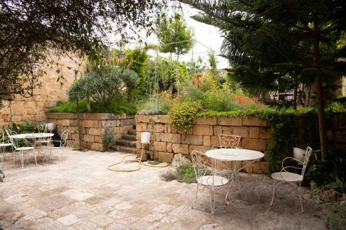Hostal Castle XVIII Near Sea