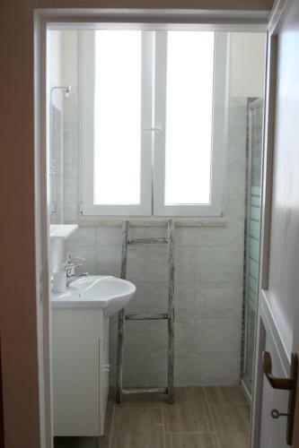 Le Rose Suite Apartments