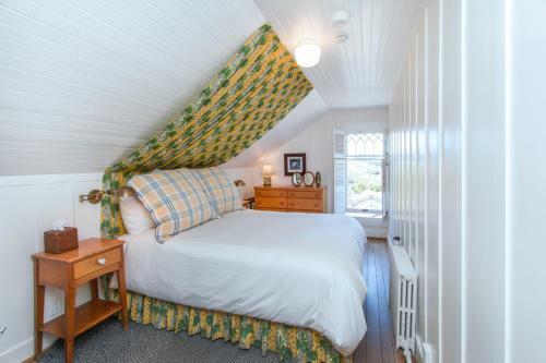 Bed & Breakfast Sea View Inn - Carmel