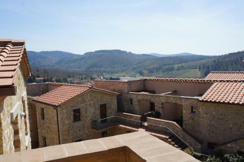 Borgo Di Gaiole - Casa Bd - Apartment With A View & Travel Guide