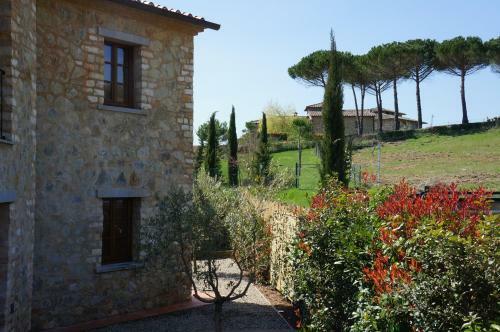 Borgo Di Gaiole - Casa Bd - Apartment With A View & Travel Guide