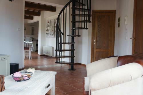 Borgo Di Gaiole - Casa Bd - Apartment With A View & Travel Guide