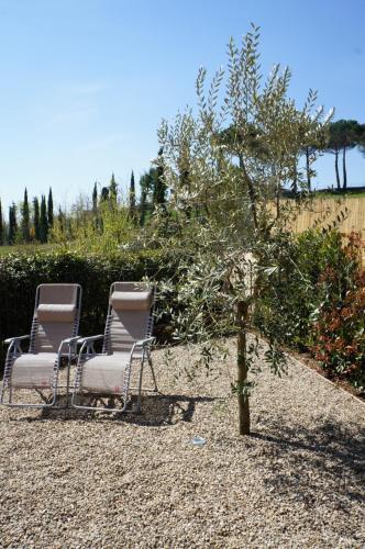 Borgo Di Gaiole - Casa Bd - Apartment With A View & Travel Guide