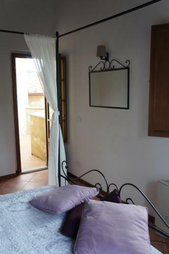Borgo Di Gaiole - Casa Bd - Apartment With A View & Travel Guide