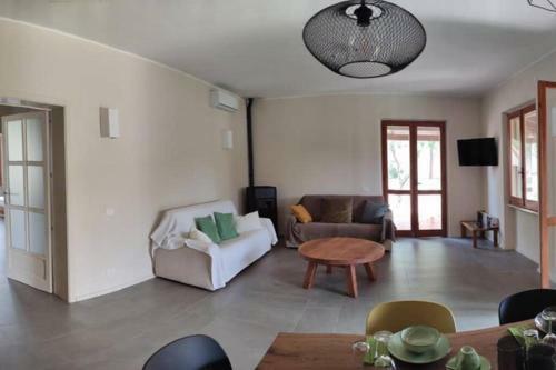 Villa Jasmine, 100 Mt Dalla Spiagga, Baccumandara