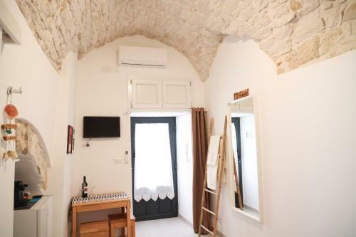 Hostal Room 20 - Piccola Camera In Pietra Bianca
