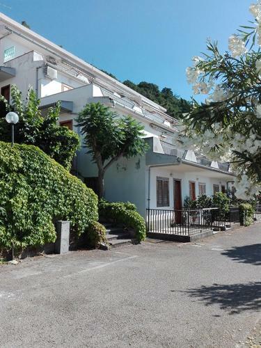 Residence Calav� Villa Rosa