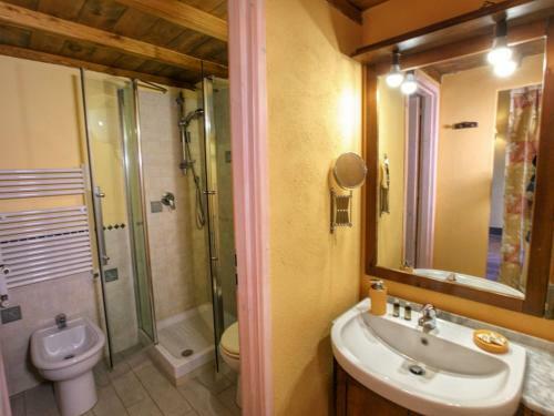 Cozy Villa In Graffignano Italy With Swimming Pool