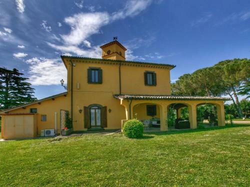 Cozy Villa In Graffignano Italy With Swimming Pool