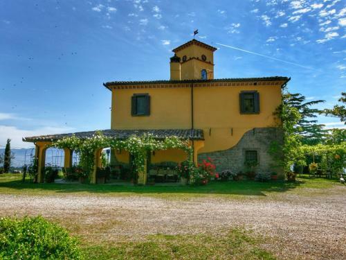 Cozy Villa In Graffignano Italy With Swimming Pool