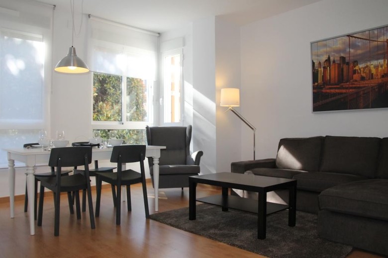 Apartamentos Prado Sastre