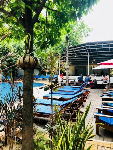 Billabong Hotel