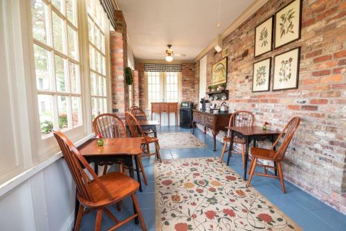 Cedars Of Williamsburg Bed & Breakfast