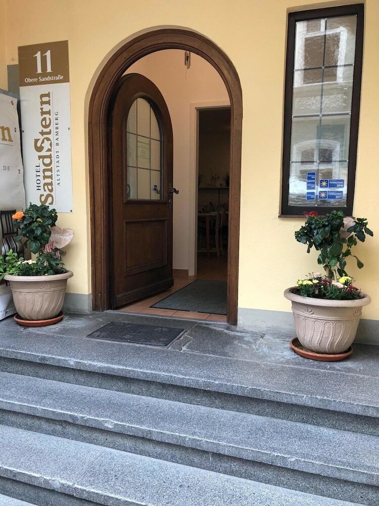 Hotel Sandstern