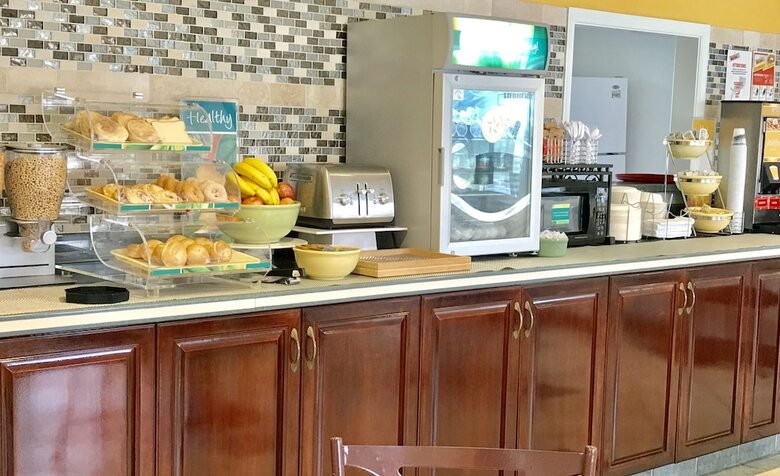 Hotel Quality Inn Little Creek