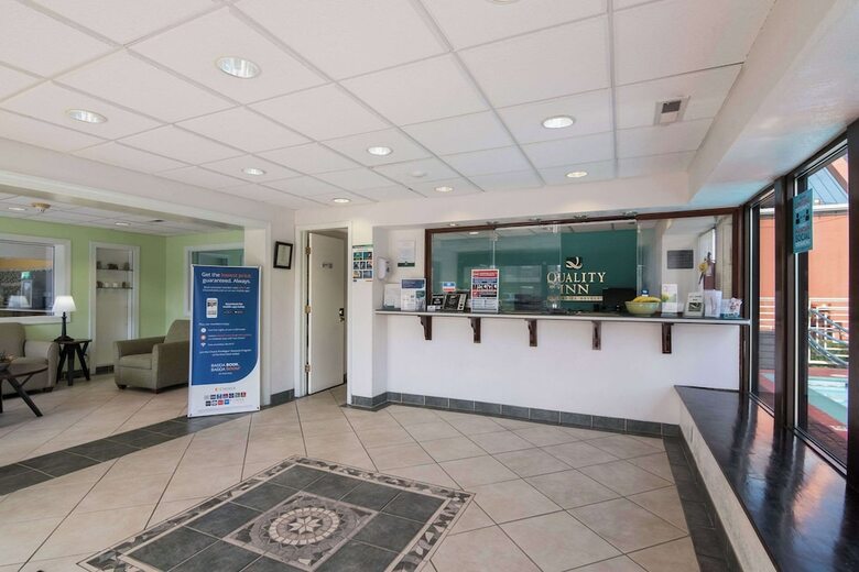 Hotel Quality Inn Little Creek