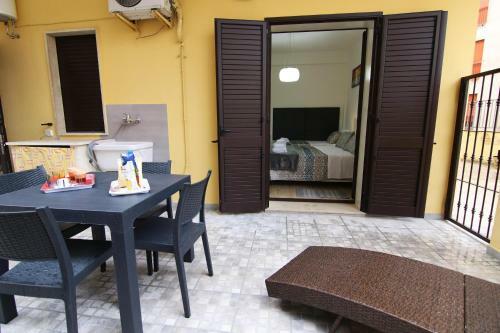 Apartamento Bilocale Del Vico 100 Mt Dal Mare