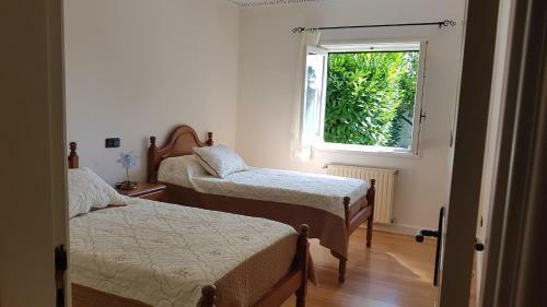 Maison De 250 M� Proche De L'oc�an Et Du Centre