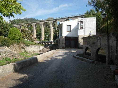 Ref�gio Da Vila - Refuge Of The Village