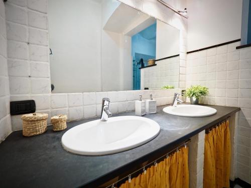 Apartamento Dimora Di Famagosta Centro - Genovabnb It