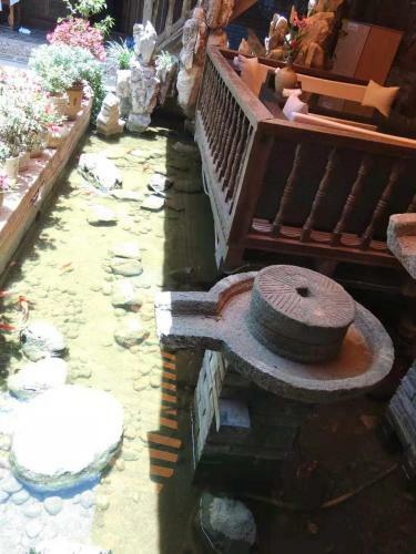Hotel Lijiang He Mu Ju Family Inn