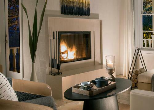 Hotel Macarthur Place Inn & Spa