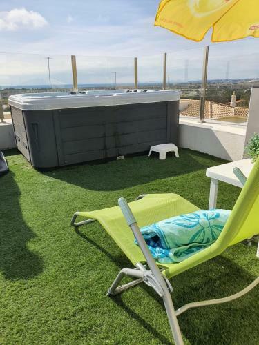 Home Encosta Dos Salgados By Bedzy - Private Jacuzzi