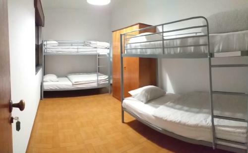 Albergue Come Inn Sesimbra