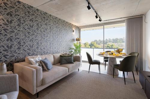 Luxurious Impressive Apartment - Balcony And Pool