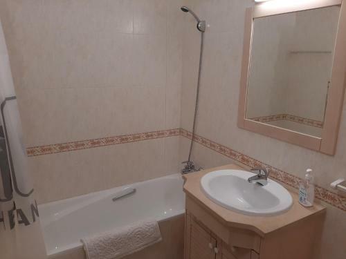 Apartamento Vila Marachique 304 2 Bedroom