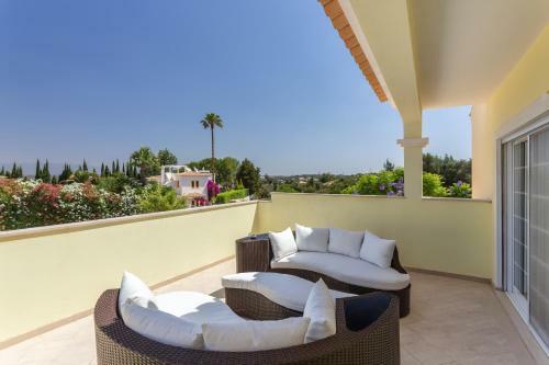 Villa Amarela