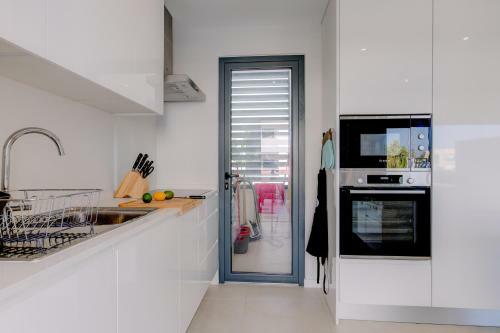 Villa Luxury Townhouse With Pool In Alvor