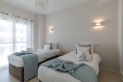 Villa Luxury Townhouse With Pool In Alvor