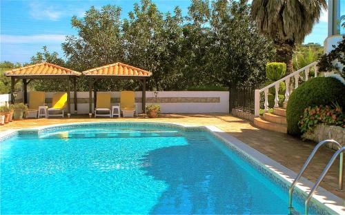Villa Serra & Mar Country Beach House
