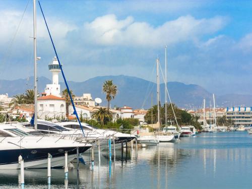 Holiday Home Comte De Empuries Empuriabrava