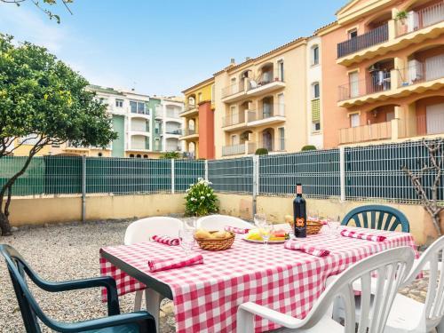 Holiday Home Comte De Empuries Empuriabrava