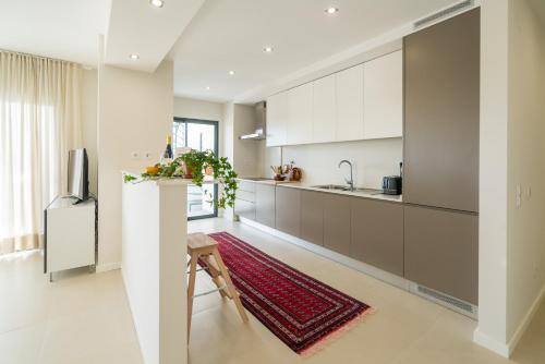 Apartamento T2 In Alvor With Rooftop Terrace & Pool