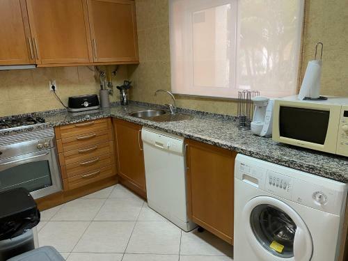 Vila Praia 7 - Beach & Pool Apartment