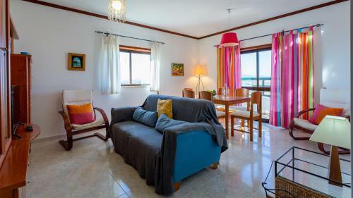 2bdr Nature Apartment W/balcony By Lovelystay