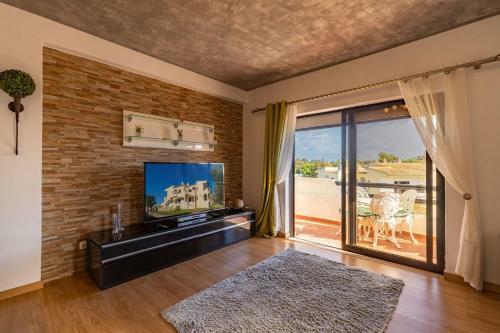 Lovely One Bedroom Apartment In Alvor