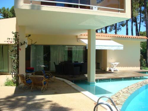 Casa Da Palmeira, Pool & Soccer Pitch