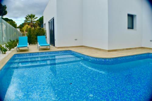 Amora Villa Sacha