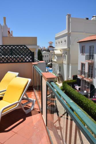 Old Village Design 3 Bedroom Townhouse