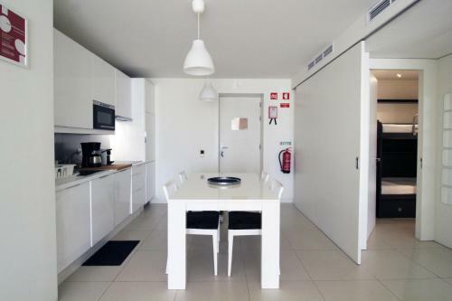 Vilamoura Marina Apartment By Sapvillas