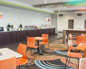 Hotel Surfside Oceanfront Inn & Suites