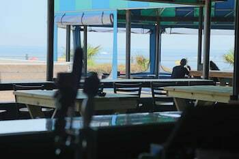 Hotel Surfside Oceanfront Inn & Suites