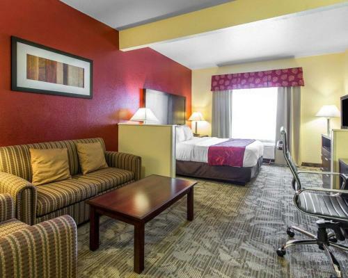 Hotel Comfort Suites Palm Desert